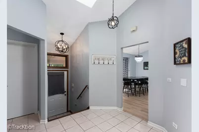 1014 Braemoor Drive #B, Downers Grove, IL 60515 - Photo 3