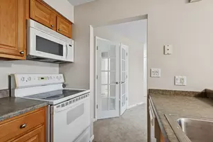 470 Fawell Blvd, Glen Ellyn, IL 60137 - Photo 11