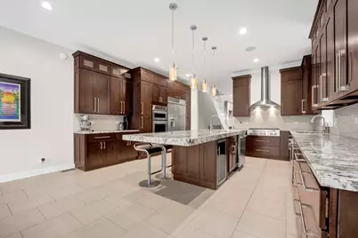 2144 W Erie Street, Chicago, IL 60612 - Photo 11