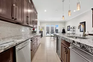 2144 W Erie St, Chicago, IL 60612 - Photo 9