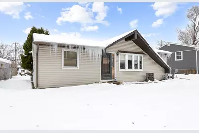 105 Adobe Circle, Carpentersville, IL 60110 - Photo 13