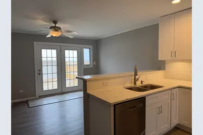 529 Pheasant Court, Grayslake, IL 60030 - Photo 9