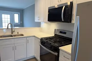 529 Pheasant Ct, Grayslake, IL 60030 - Photo 5