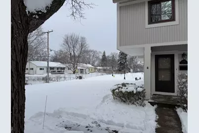 529 Pheasant Court, Grayslake, IL 60030 - Photo 3