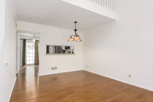 523 Orleans Ave, Naperville, IL 60565 - Photo 7