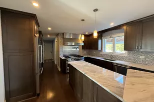 551 83rd St, Burr Ridge, IL 60527 - Photo 9