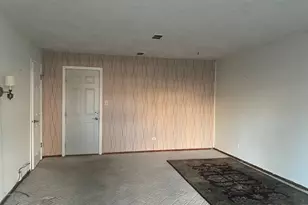 1079 S Lewis Ave, Lombard, IL 60148 - Photo 11