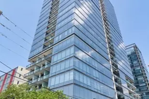 860 W Blackhawk St, Chicago, IL 60642 - Photo 1