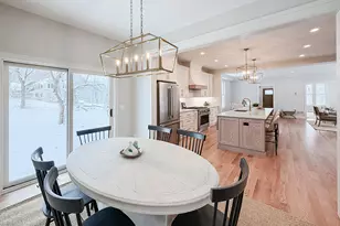 885 Geneva Rd, Saint Charles, IL 60174 - Photo 23