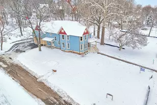 885 Geneva Rd, Saint Charles, IL 60174 - Photo 3