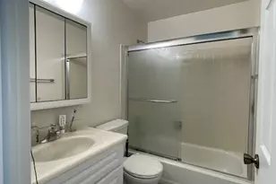 624 Berkley Ct, Schaumburg, IL 60194 - Photo 13