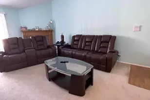 624 Berkley Ct, Schaumburg, IL 60194 - Photo 7