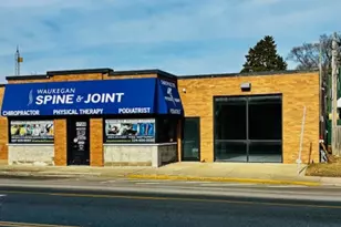 1724 Grand Ave, Waukegan, IL 60085 - Photo 1