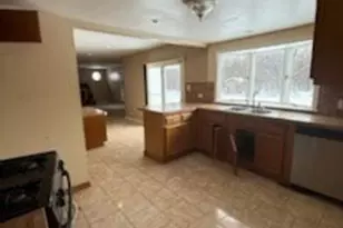 1421 Lawrence Cres Rd, Flossmoor, IL 60422 - Photo 5