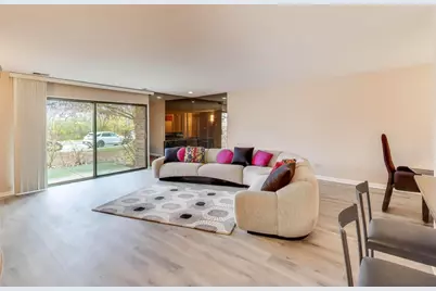 3110 Pheasant Creek Drive #104, Northbrook, IL 60062 - Photo 9