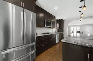 7850 McVicker Ave, Burbank, IL 60459 - Photo 17