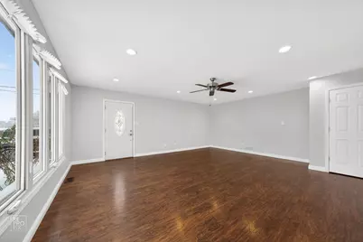 7850 McVicker Avenue, Burbank, IL 60459 - Photo 3