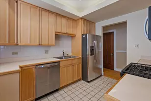 [Address not provided], Chicago, IL 60649 - Photo 11