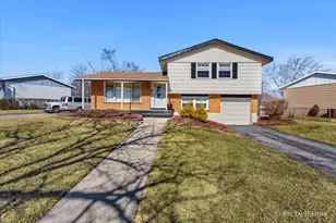 3318 Tulip Dr, Hazel Crest, IL 60429 - Photo 1
