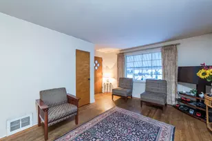 216 S Martin Ave, Waukegan, IL 60085 - Photo 7