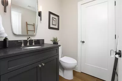 932 E Chicago Avenue, Naperville, IL 60540 - Photo 45