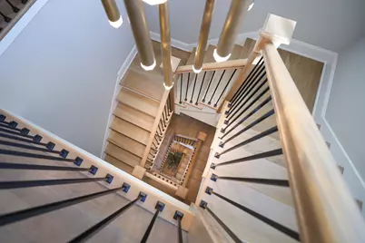 932 E Chicago Avenue, Naperville, IL 60540 - Photo 23