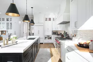 932 E Chicago Ave, Naperville, IL 60540 - Photo 9