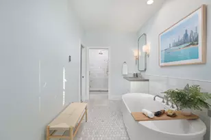 932 E Chicago Ave, Naperville, IL 60540 - Photo 29