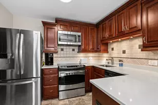 1030 N State St, Chicago, IL 60610 - Photo 13