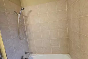 5864 Dafred Dr, Rockford, IL 61107 - Photo 9