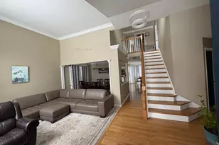 1375 Burnett Dr, Aurora, IL 60502 - Photo 3