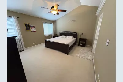 1375 Burnett Drive, Aurora, IL 60502 - Photo 13