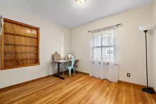 438 S Wright St, Naperville, IL 60540 - Photo 9