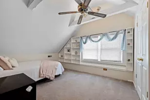 438 S Wright St, Naperville, IL 60540 - Photo 13