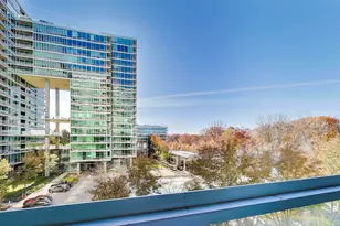 9725 Woods Dr, Skokie, IL 60077 - Photo 19