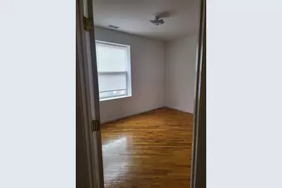820 E 44th Street #2, Chicago, IL 60653 - Photo 11