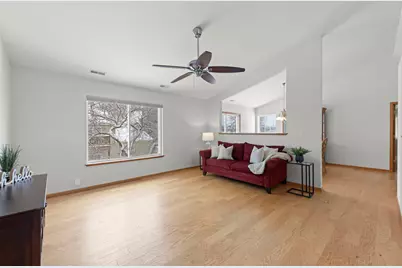 253 Nicole Drive #E, South Elgin, IL 60177 - Photo 3