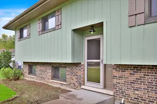 2N314 Euclid Ave, Glen Ellyn, IL 60137 - Photo 5