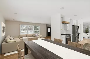 827 5th Ave, Libertyville, IL 60048 - Photo 5