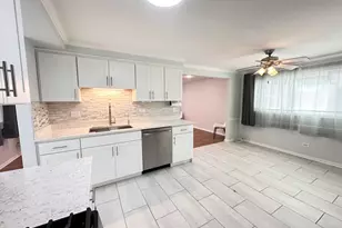 6959 W Higgins Ave, Chicago, IL 60656 - Photo 3