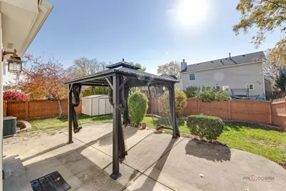 2736 Bluewater Circle, Naperville, IL 60564 - Photo 35