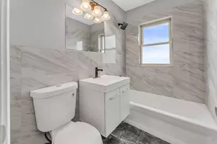 10026 S Spaulding Ave, Evergreen Park, IL 60805 - Photo 11