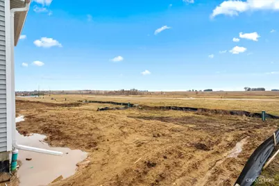 360 N Charles Street, Cortland, IL 60112 - Photo 33