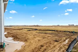 360 N Charles St, Cortland, IL 60112 - Photo 33