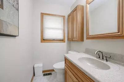 370 E Elk Grove Boulevard, Elk Grove Village, IL 60007 - Photo 15