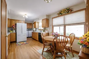 370 E Elk Grove Blvd, Elk Grove Village, IL 60007 - Photo 7