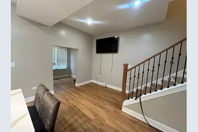8228 S Clyde Avenue, Chicago, IL 60617 - Photo 7
