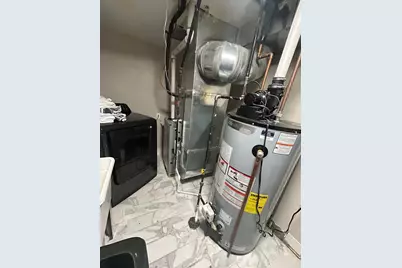 8228 S Clyde Avenue, Chicago, IL 60617 - Photo 15