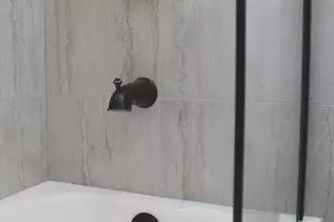 3660 W Grenshaw St, Chicago, IL 60624 - Photo 27