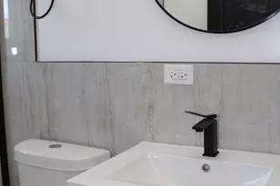 3660 W Grenshaw St, Chicago, IL 60624 - Photo 15